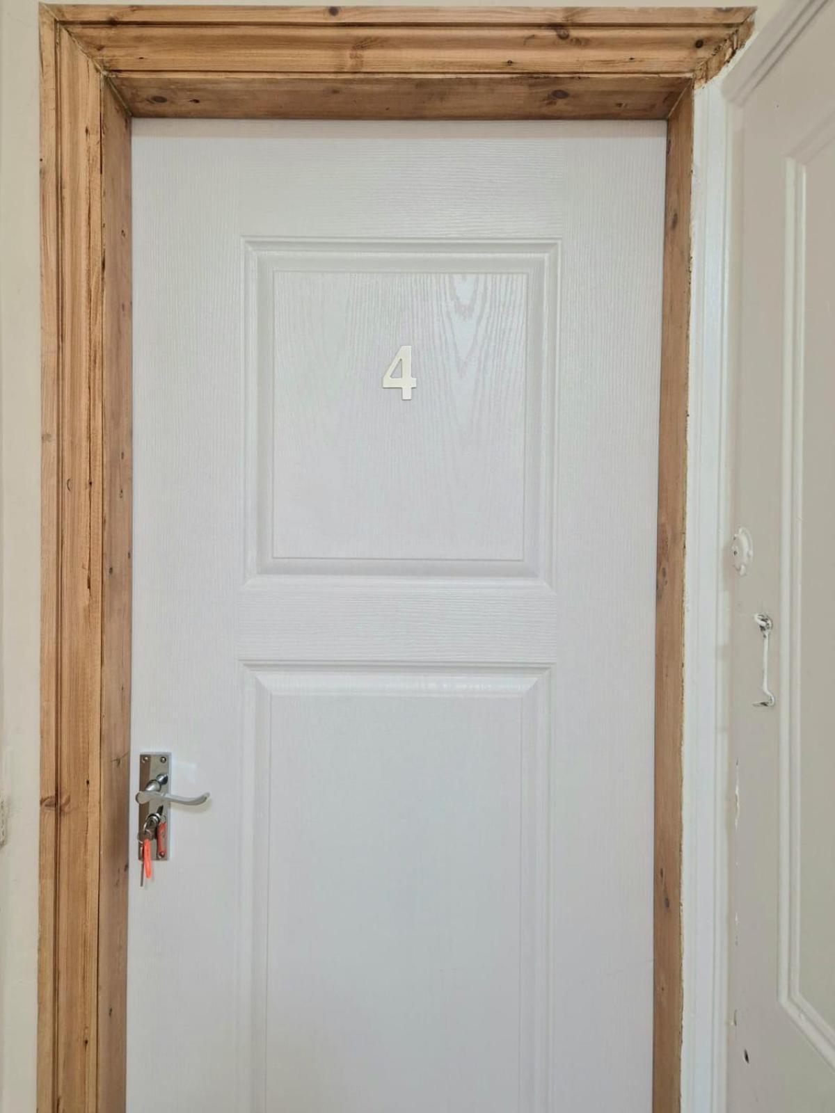 Rooms In Manchester 6 Minutes Drive To Victoria Station Exterior photo